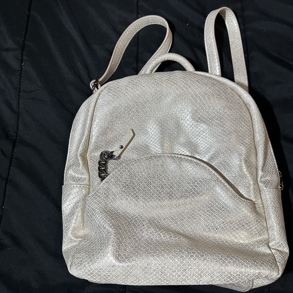 MAX STUDIO‎ Shiny coral pink mini backpack Great Condition